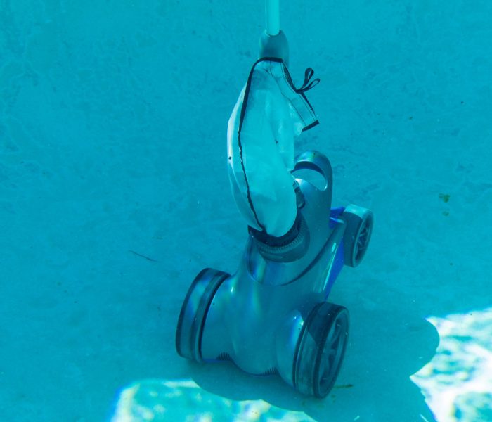 floating automated underwater pool cleaner.